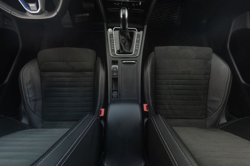 Volkswagen Passat bild 13