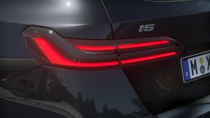 BMW i5 bild 8