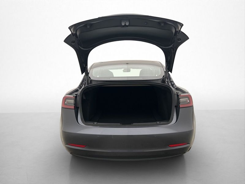 Tesla Model 3 bild 27