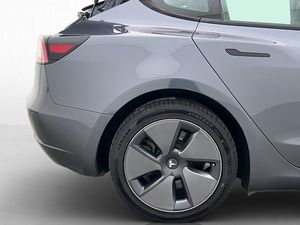 Tesla Model 3 bild 32