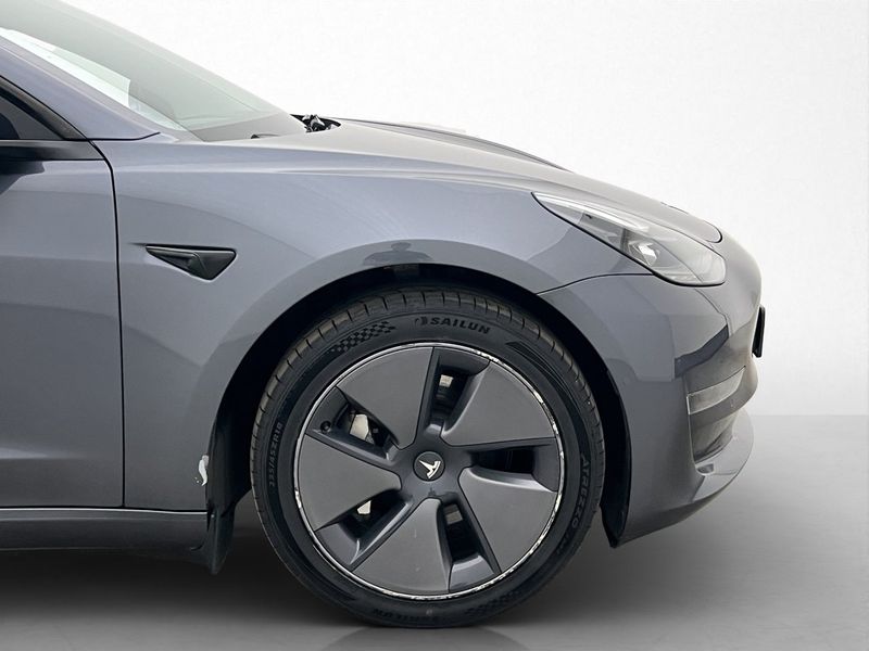 Tesla Model 3 bild 33