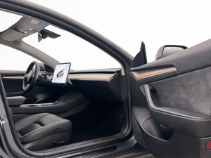 Tesla Model 3 bild 29