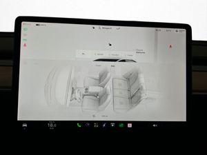 Tesla Model 3 bild 20