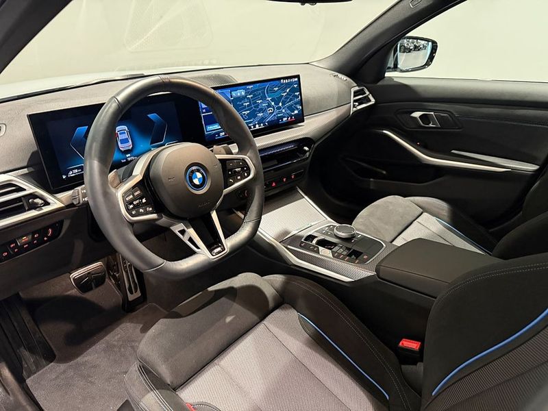 BMW 330 bild 11