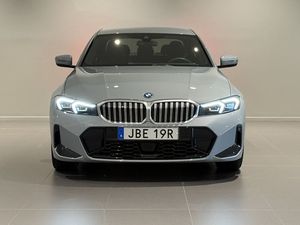 BMW 330 bild 2