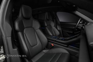 Porsche Taycan bild 17