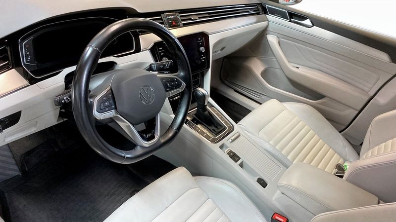 Volkswagen Passat bild 7
