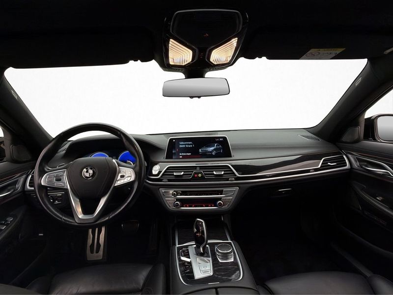 BMW 750 bild 14