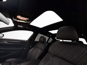 BMW 750 bild 13