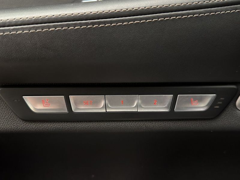 BMW 750 bild 17