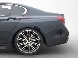 BMW 750 bild 35