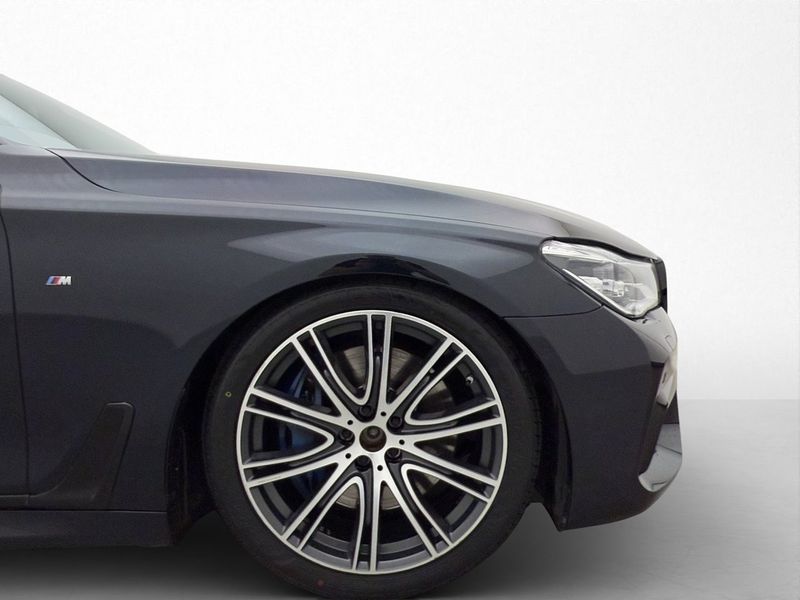 BMW 750 bild 37