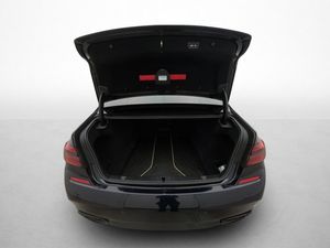 BMW 750 bild 32