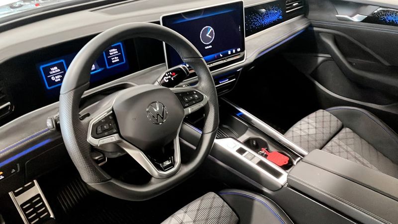 Volkswagen Passat bild 8
