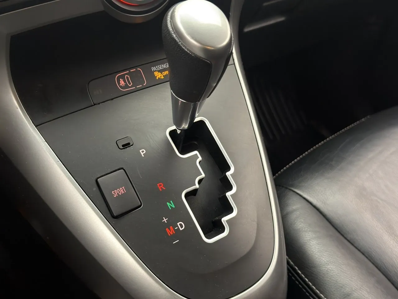 Vehicle image 21