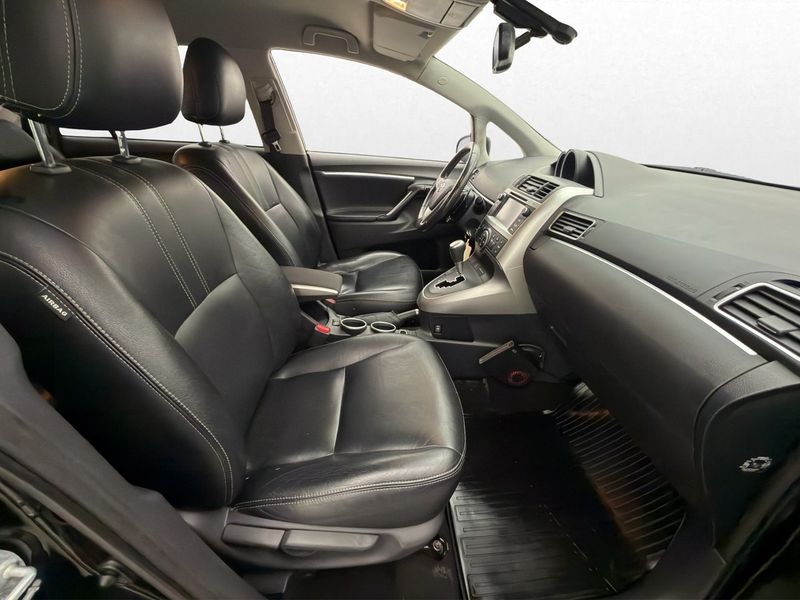 Toyota Verso bild 11