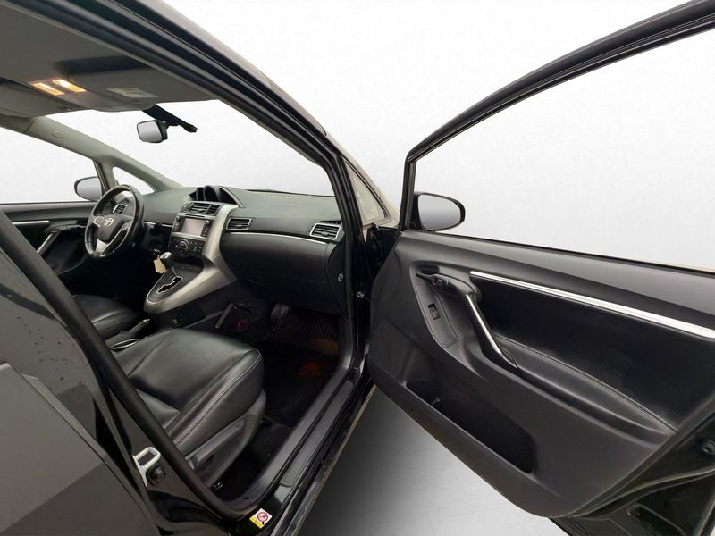 Toyota Verso bild 12