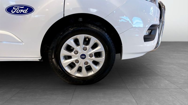 Ford Custom bild 9