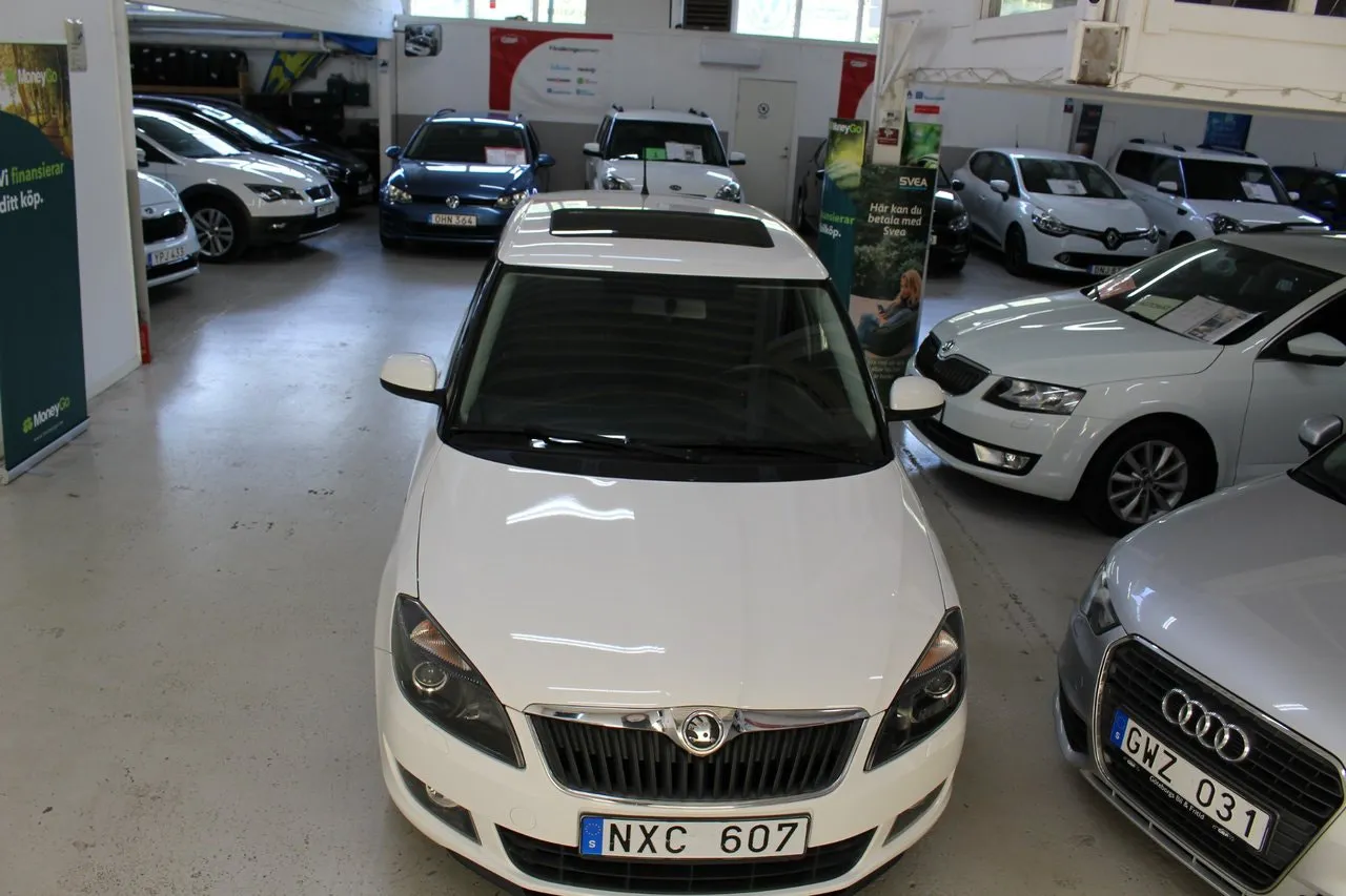 Vehicle image 8