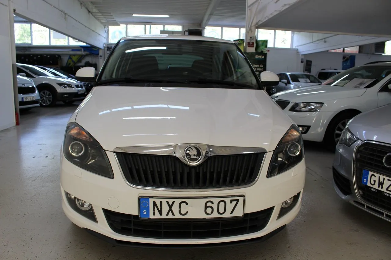 Vehicle image 7