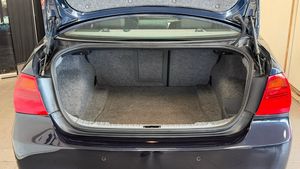 BMW 320 bild 8