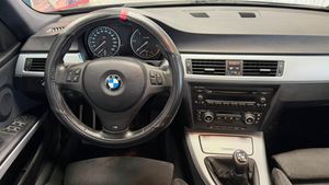 BMW 320 bild 11