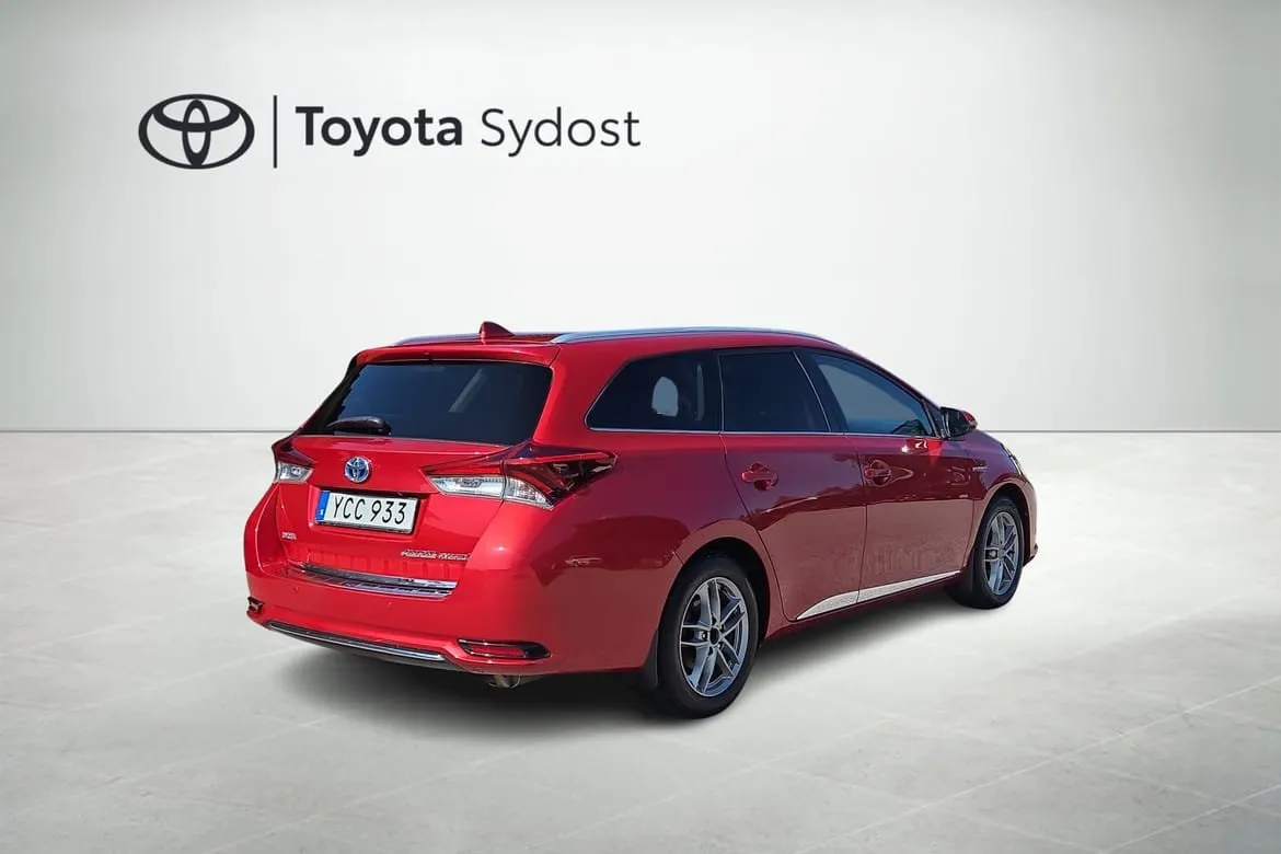 Vehicle image 7