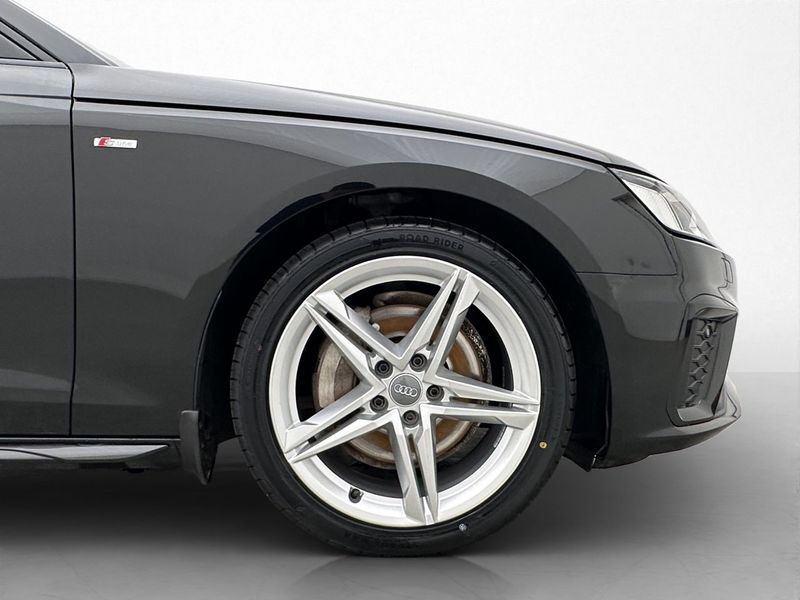 Audi A4 bild 33