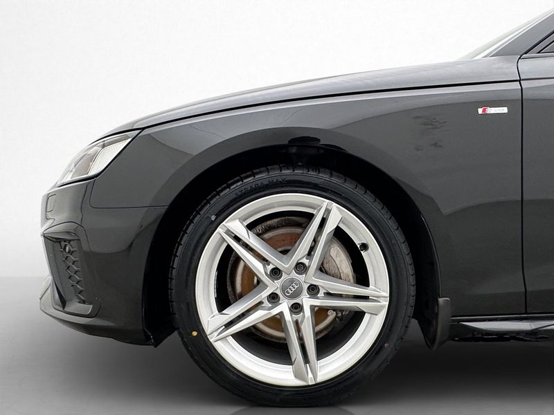 Audi A4 bild 30