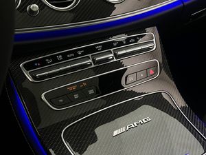 Mercedes E63 AMG bild 28