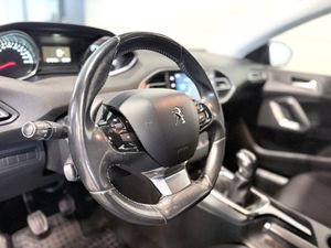 Peugeot 308 bild 9