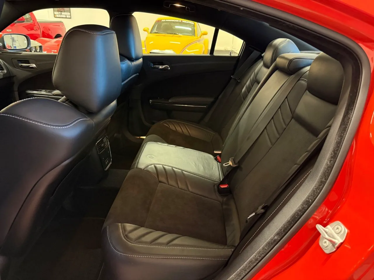 Vehicle image 25