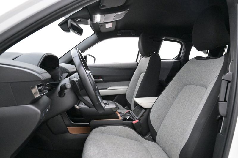 Mazda MX-30 bild 8