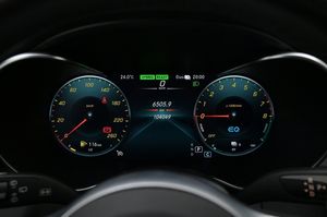 Mercedes C300 bild 8