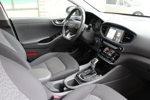 Hyundai IONIQ bild 24