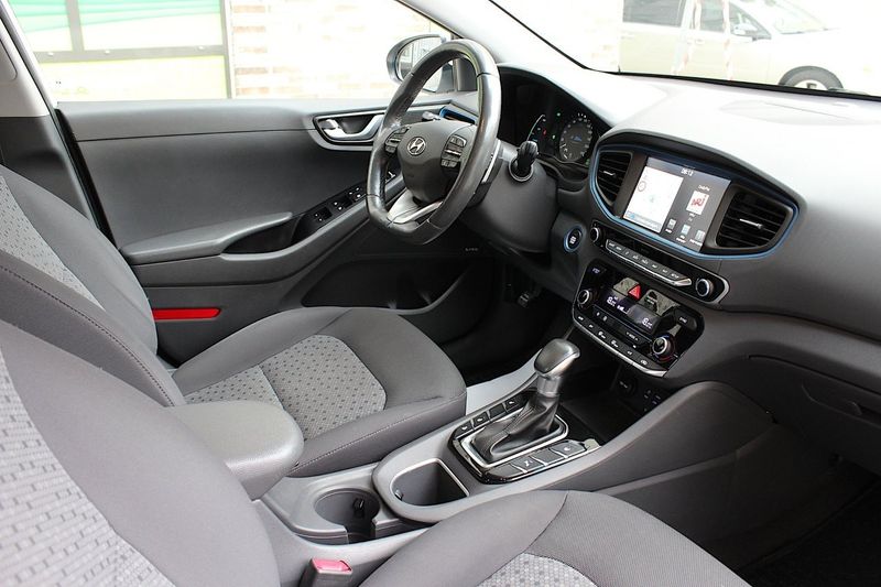 Hyundai IONIQ bild 24
