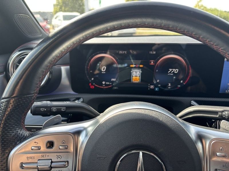 Mercedes CLA200 bild 12