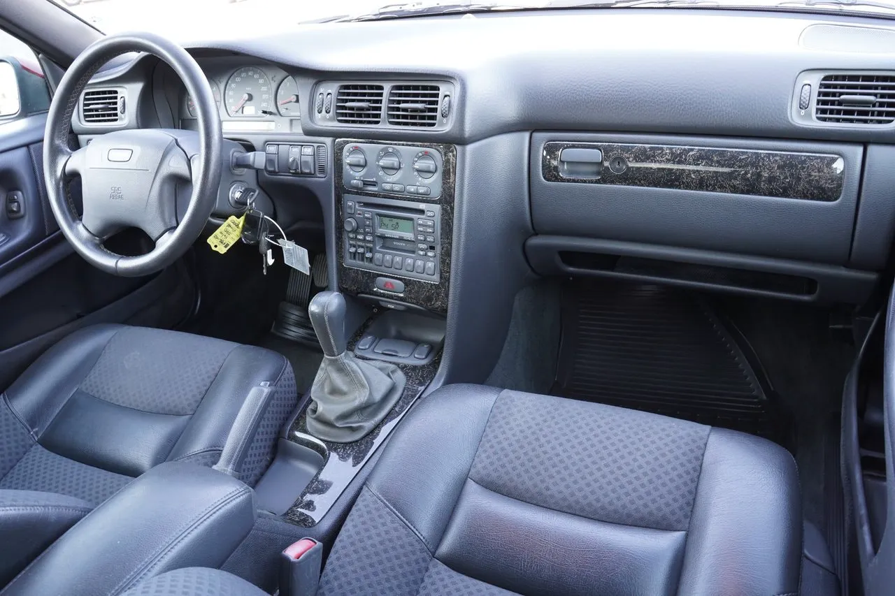 Vehicle image 20