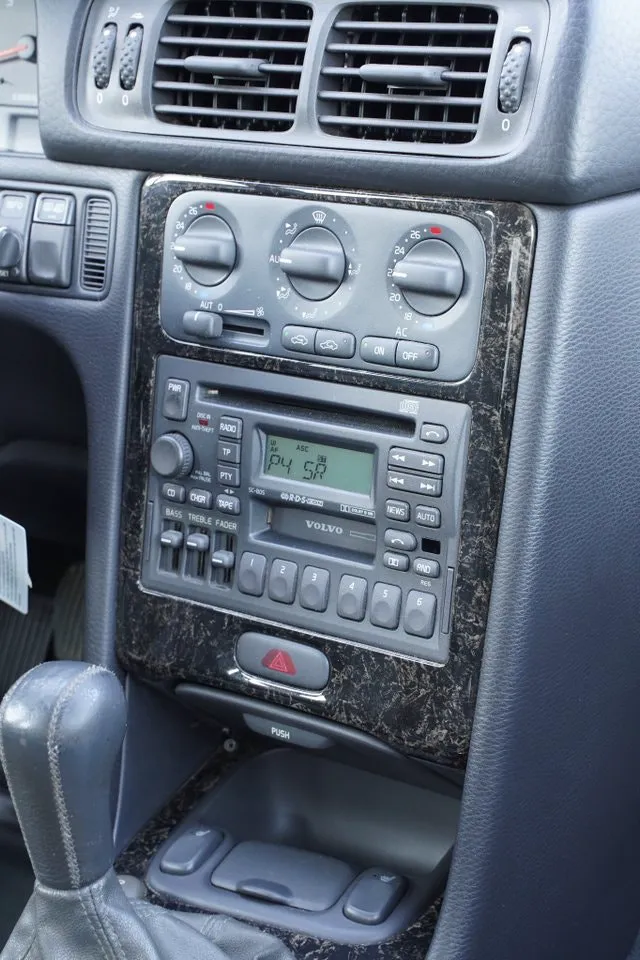 Vehicle image 21
