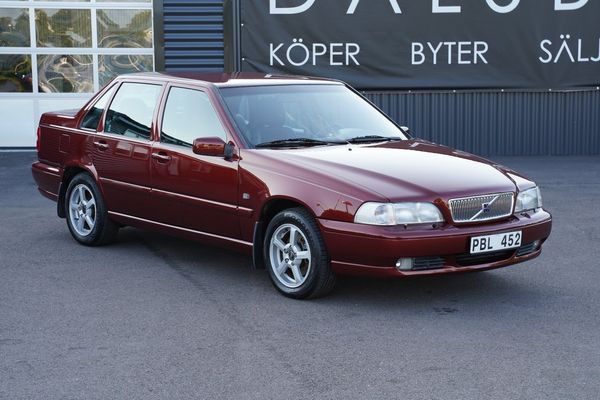 Volvo S70 2.4 / Otroligt fin bil med låga mil / Se historik! - 2000