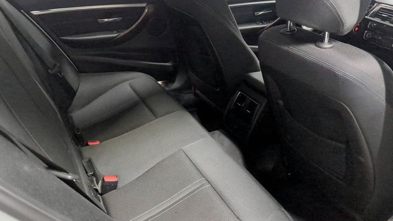 BMW 320 bild 5