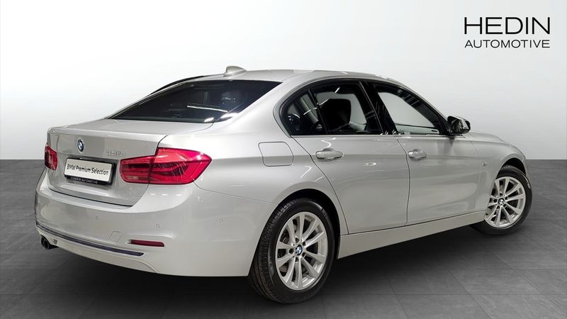 BMW 320 bild 2