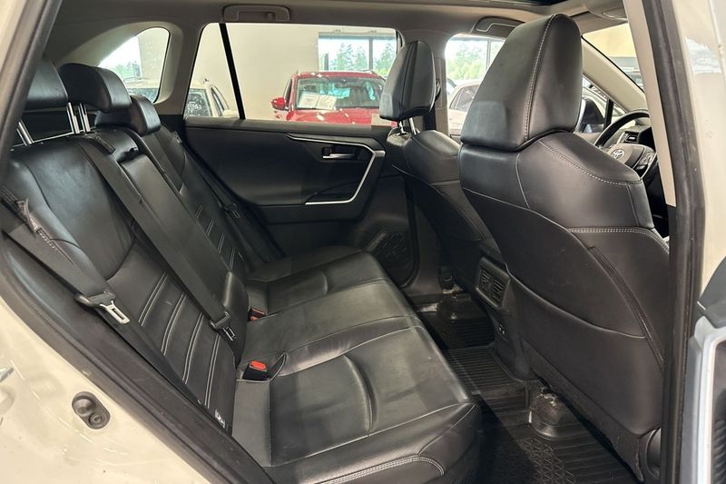 Toyota RAV4 bild 24