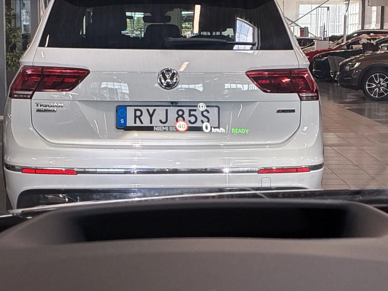 Vehicle image 22