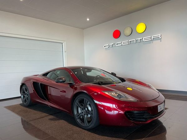 McLaren MP4 12C 3.8 V8 SSG Kolfiberpkt Svensksåld - 2014