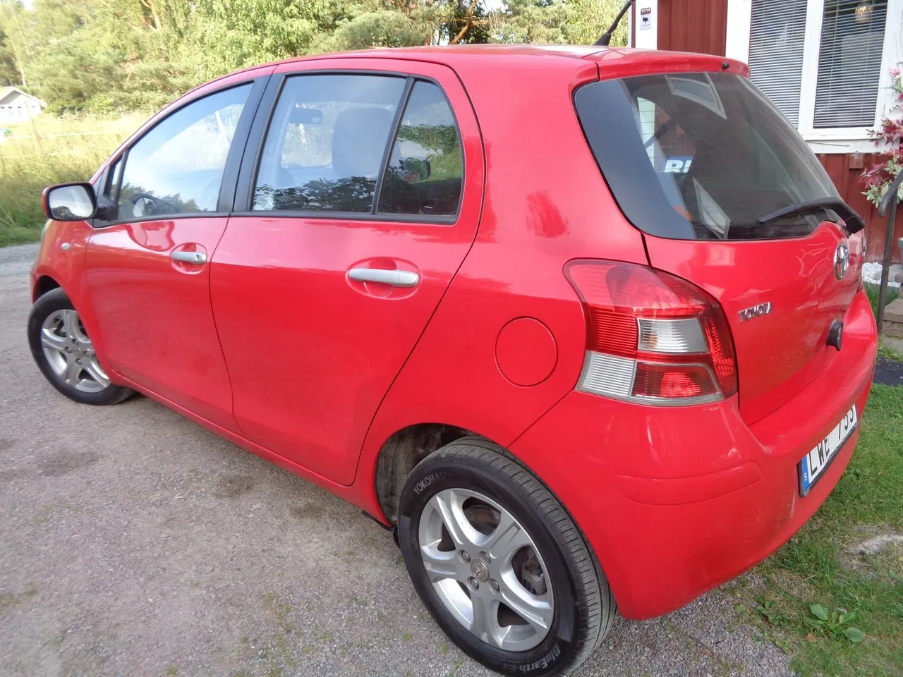 Vehicle image 11