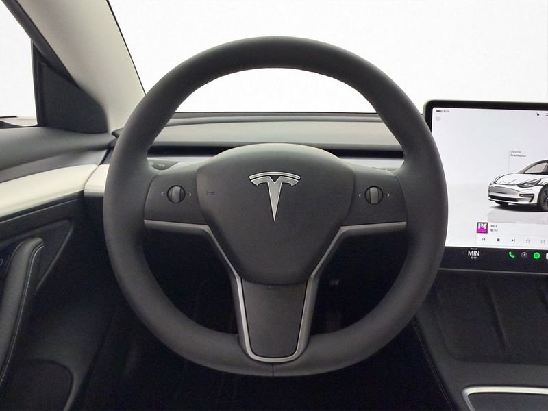 Tesla Model 3 bild 14