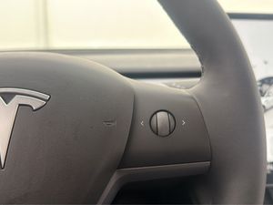Tesla Model 3 bild 24