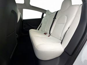 Tesla Model 3 bild 12