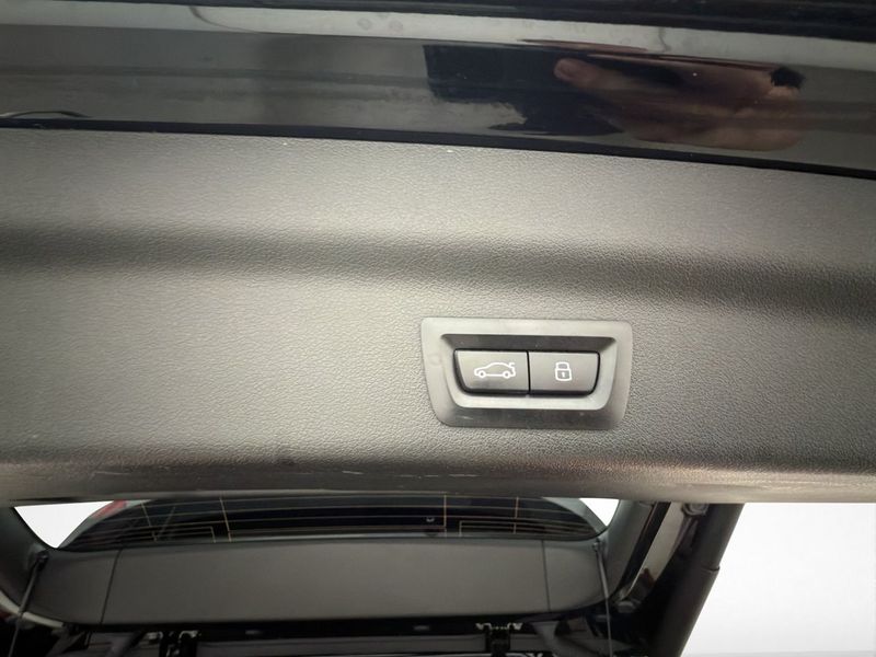 BMW iX1 bild 10